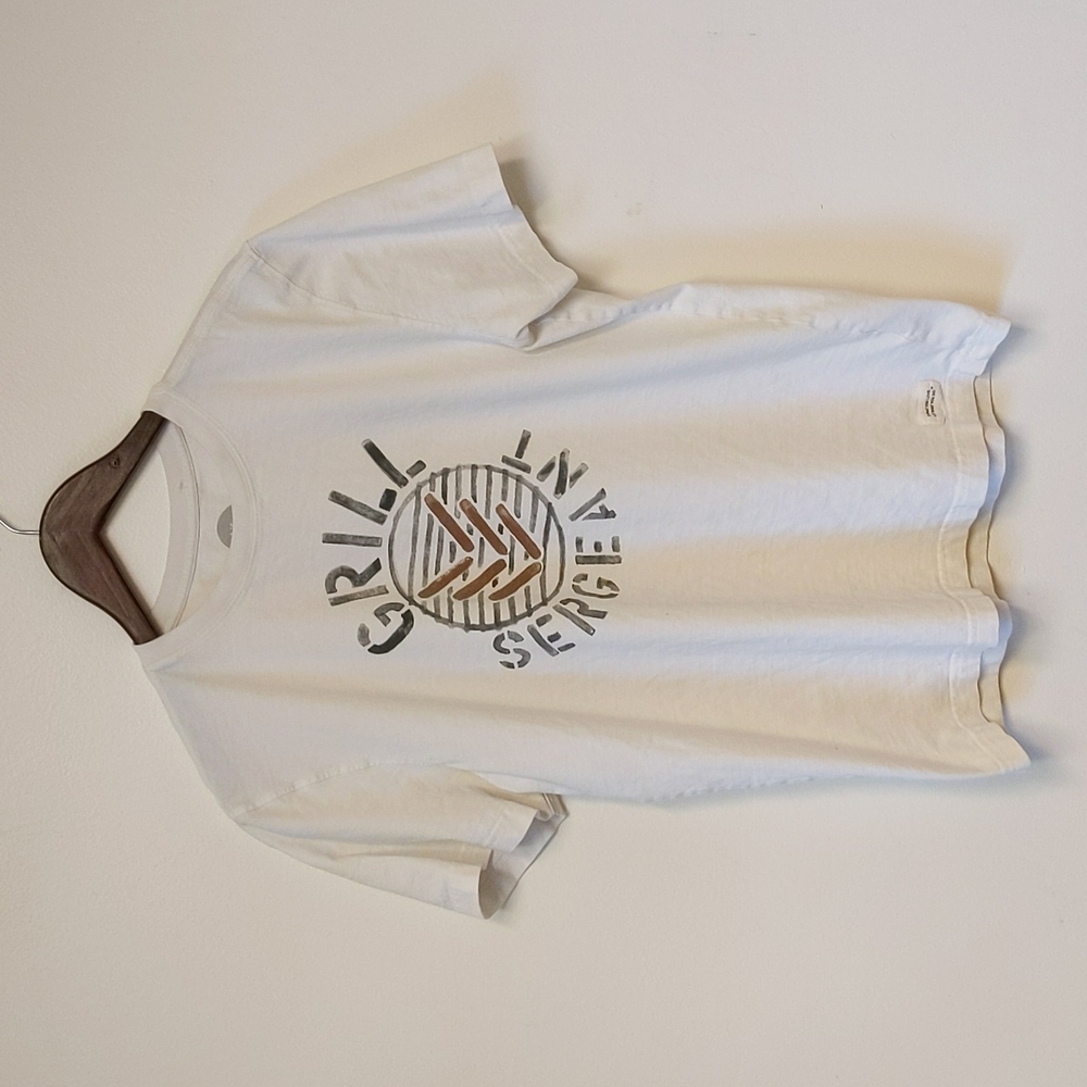 Life Is Good Men's T Shirt "Grill Sergeant" Sz M, White, Good Condition